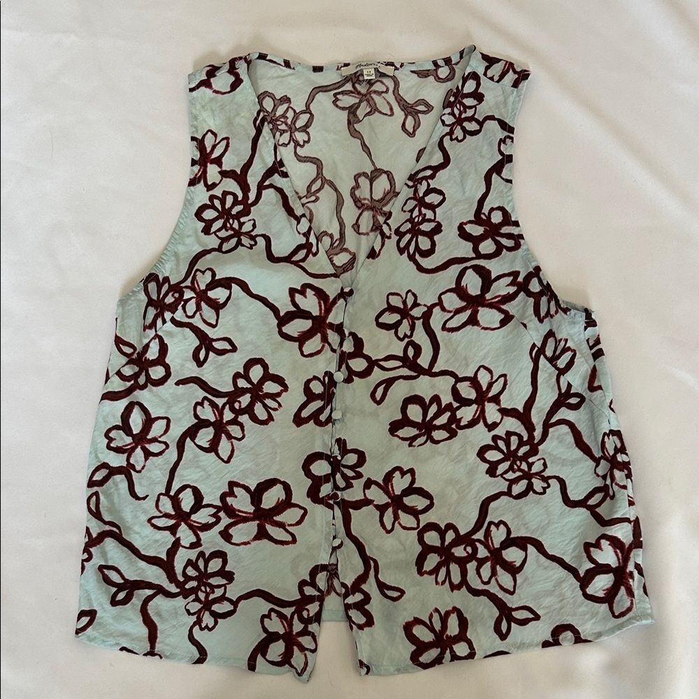 Madewell Gentle Wind Cutaway Vest in NWT Floral Top with Red Accents size 12 - Picture 2 of 8